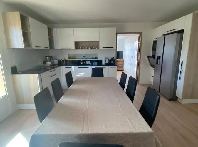 Vakantiehuis Face A La Avec Clim, Wifi, Parking Le Barcarès